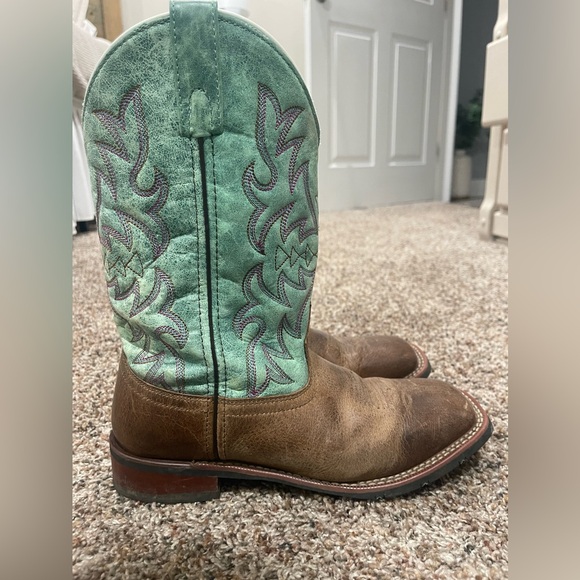 Justin’s women’s cowgirls boots - Picture 2 of 3